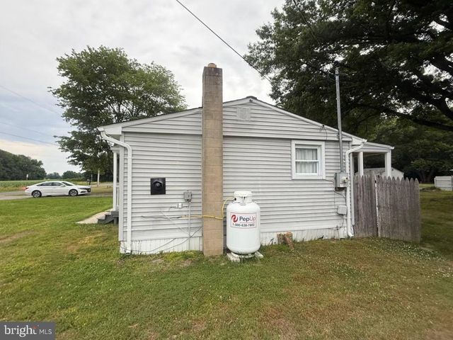 21899 LOVERS LN, Rock Hall, MD 21661