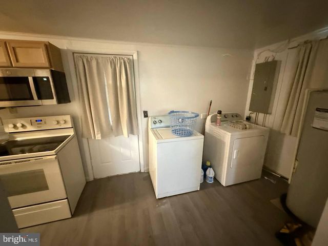 21899 LOVERS LN, Rock Hall, MD 21661