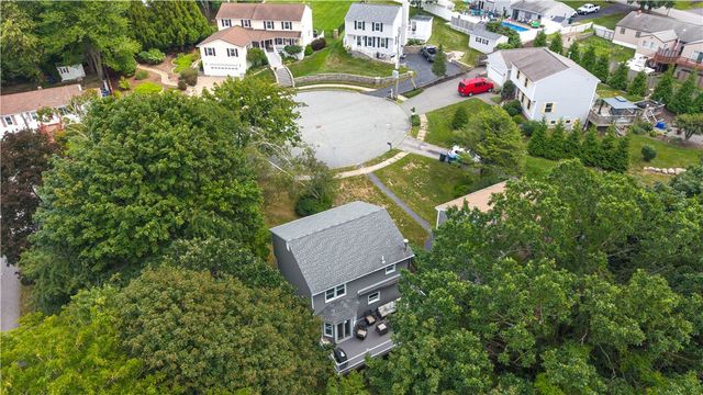 39 Okinawa Avenue, Warwick, RI 02889