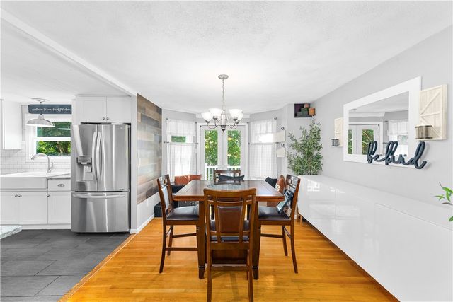 39 Okinawa Avenue, Warwick, RI 02889