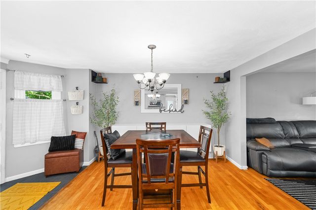39 Okinawa Avenue, Warwick, RI 02889