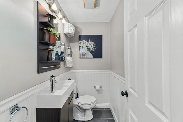 39 Okinawa Avenue, Warwick, RI 02889