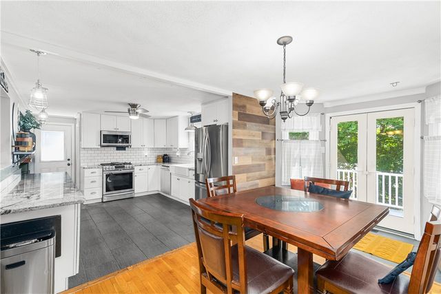 39 Okinawa Avenue, Warwick, RI 02889