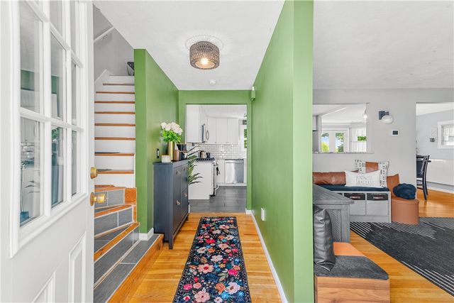 39 Okinawa Avenue, Warwick, RI 02889