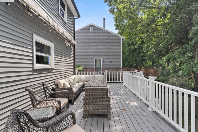 39 Okinawa Avenue, Warwick, RI 02889