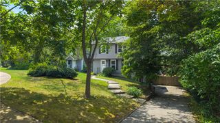 39 Okinawa Avenue, Warwick, RI 02889