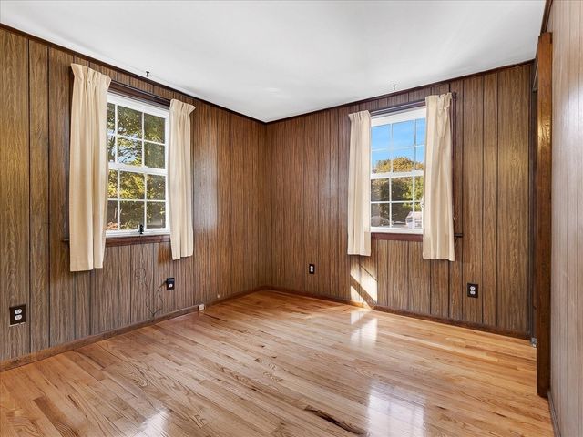 31 Chipman Road, Beverly, MA 01915