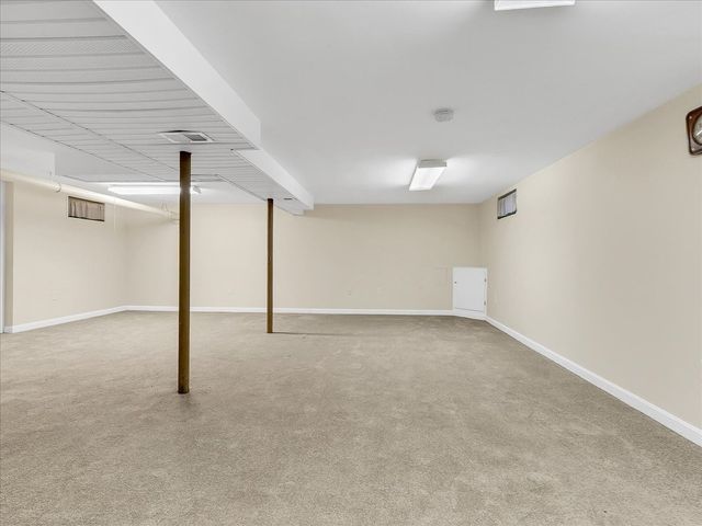 31 Chipman Road, Beverly, MA 01915