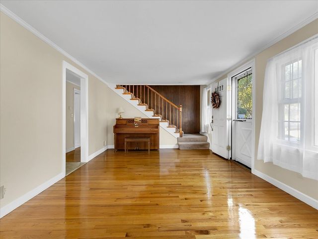31 Chipman Road, Beverly, MA 01915