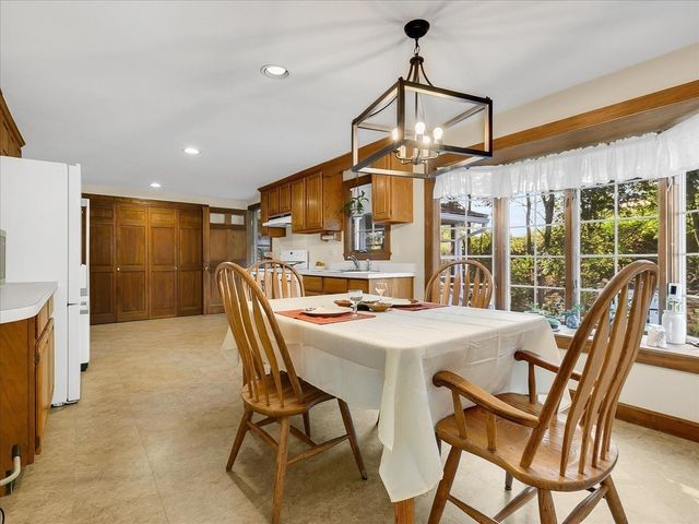 31 Chipman Road, Beverly, MA 01915