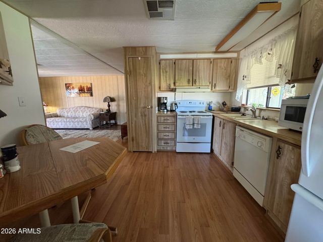 3612 N INDIANA Avenue, Florence, AZ 85132