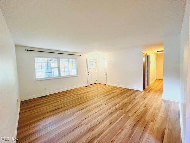 16171 West River Road, Columbia Station, OH 44028