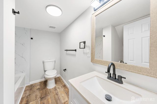 720 Bordentown Avenue, South Amboy, NJ 07889