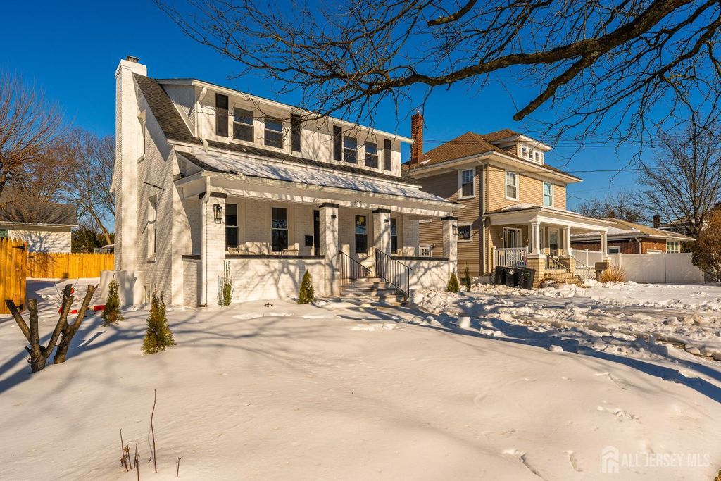 720 Bordentown Avenue, South Amboy, NJ 07889