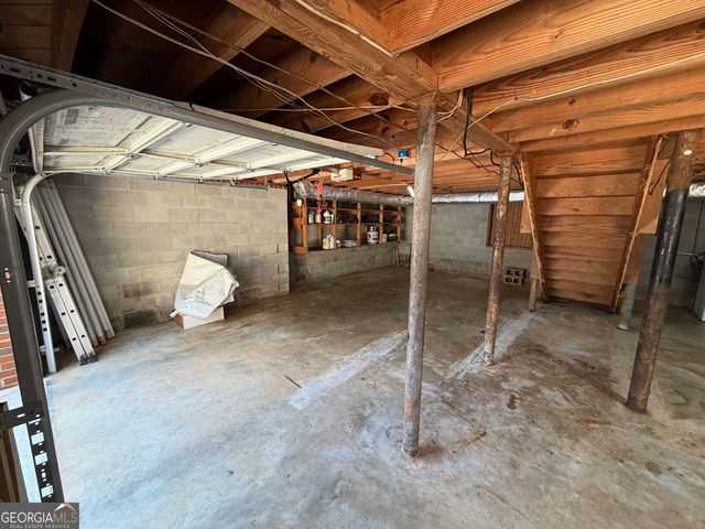 103 Crestview, Valley, AL 36854