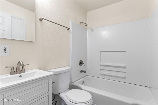 4433 E 16th Street, Tucson, AZ 85711