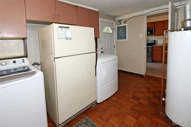 3908 Engler Avenue, St Louis, MO 63114
