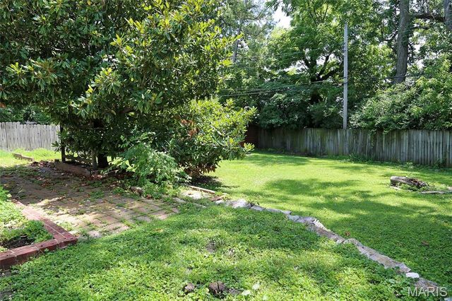 3908 Engler Avenue, St Louis, MO 63114