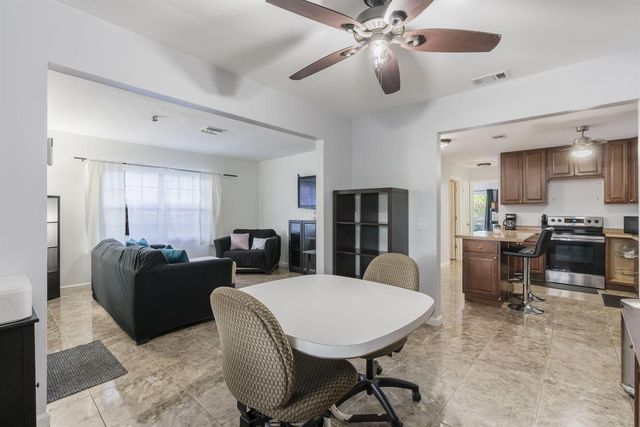 505 NW 7th Court, Boynton Beach, FL 33426