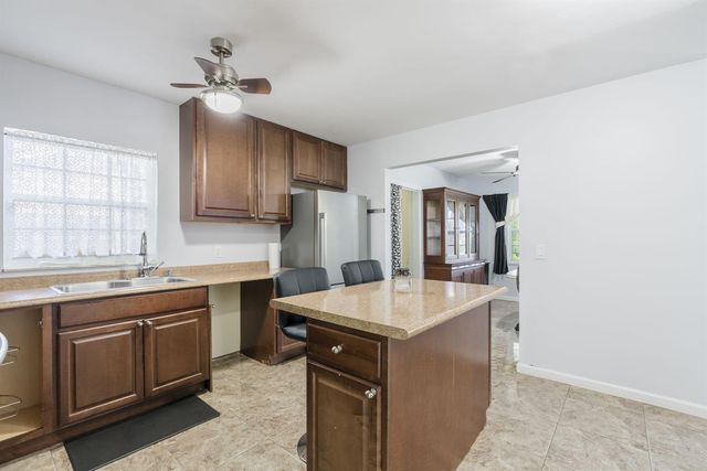 505 NW 7th Court, Boynton Beach, FL 33426
