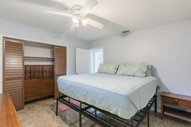 505 NW 7th Court, Boynton Beach, FL 33426