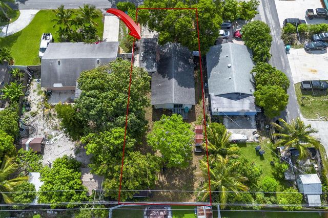 505 NW 7th Court, Boynton Beach, FL 33426