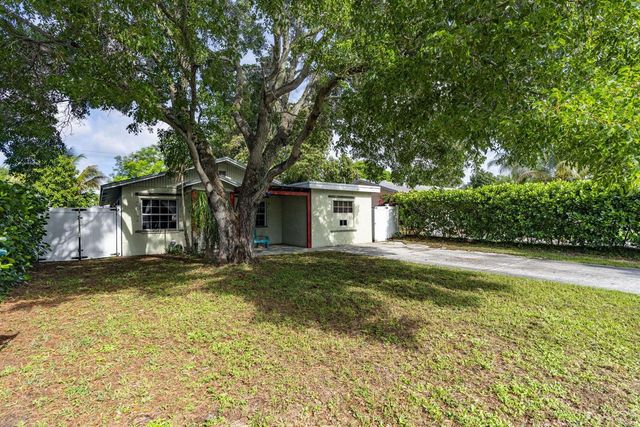 505 NW 7th Court, Boynton Beach, FL 33426