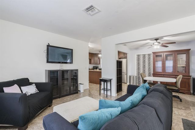 505 NW 7th Court, Boynton Beach, FL 33426