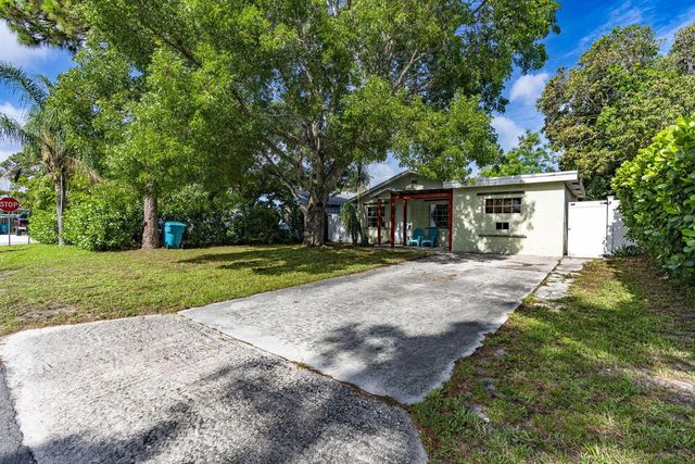 505 NW 7th Court, Boynton Beach, FL 33426