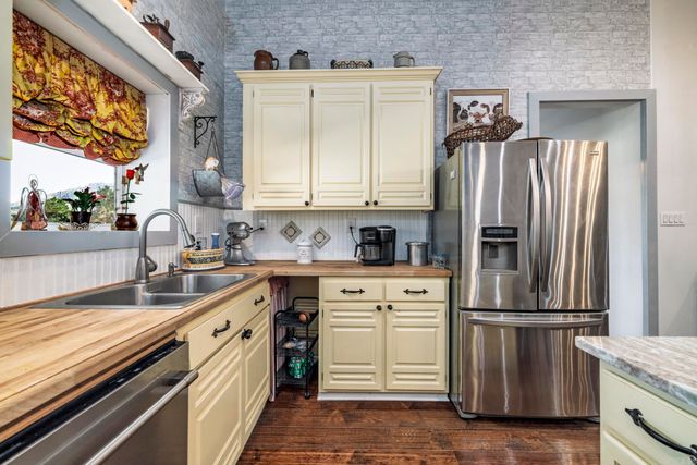 115 Lydia Lane, Hot Springs Village, AR 71909