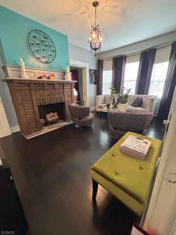 86 Bartholdi Ave, Jersey City, NJ 07305