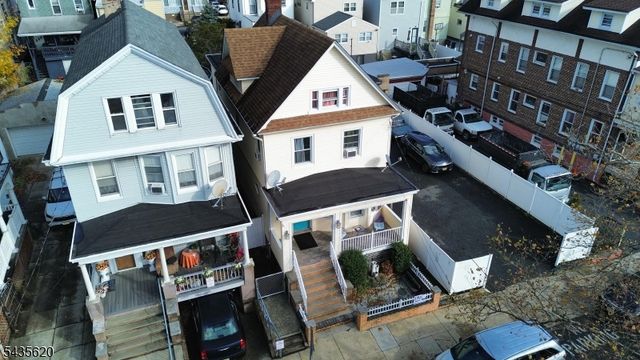 86 Bartholdi Ave, Jersey City, NJ 07305