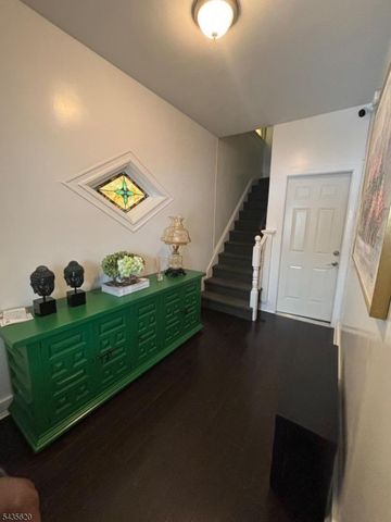 86 Bartholdi Ave, Jersey City, NJ 07305