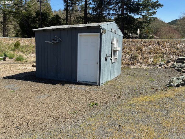 8738 BUCKHORN Rd, Roseburg, OR 97470