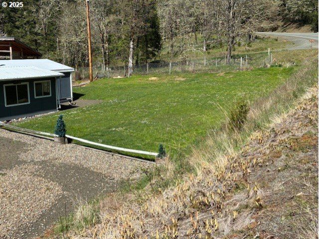 8738 BUCKHORN Rd, Roseburg, OR 97470