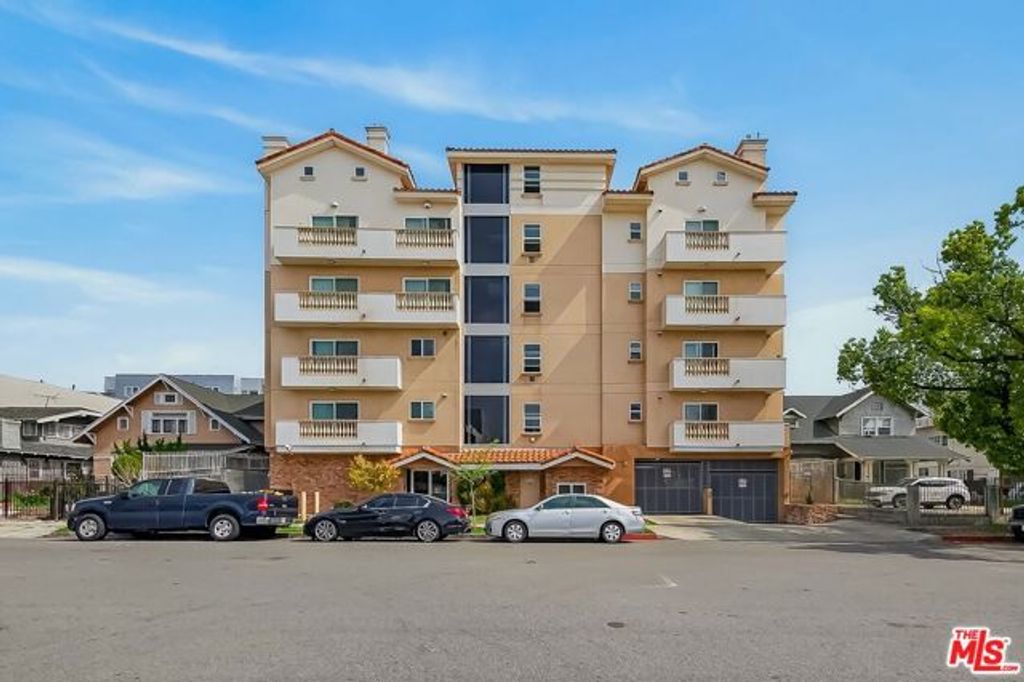 1026 S Oxford Avenue 302, Los Angeles, CA 90006