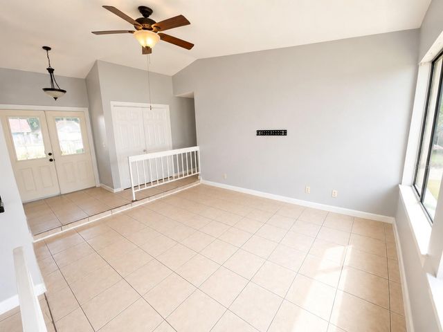17 S FLAG DRIVE, Kissimmee, FL 34759