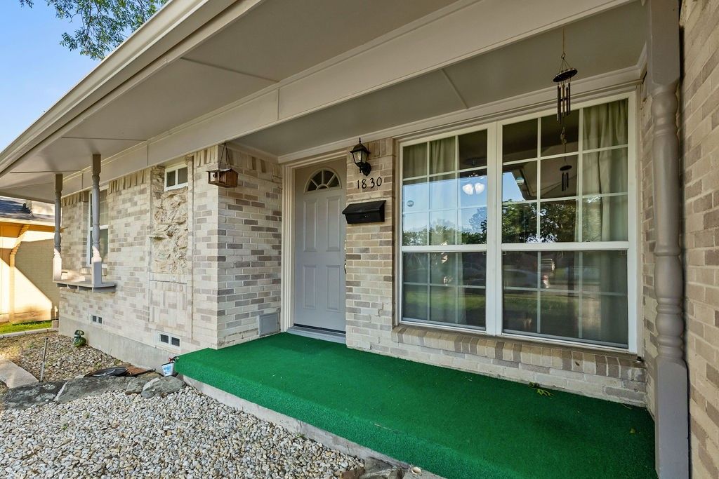 1830 Pleasant Run Road, Carrollton, TX 75006 — photo 2
