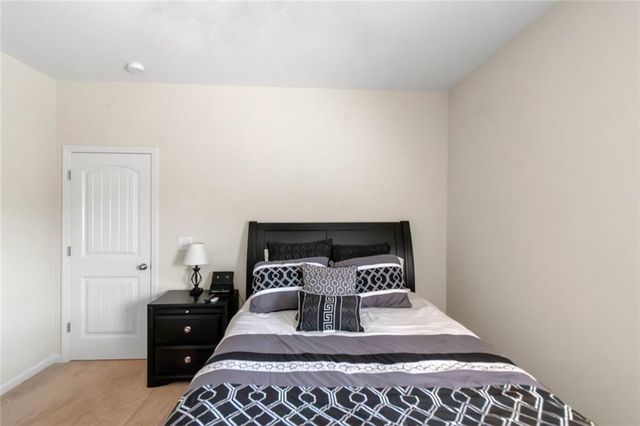 5743 Savannah River, Atlanta, GA 30349