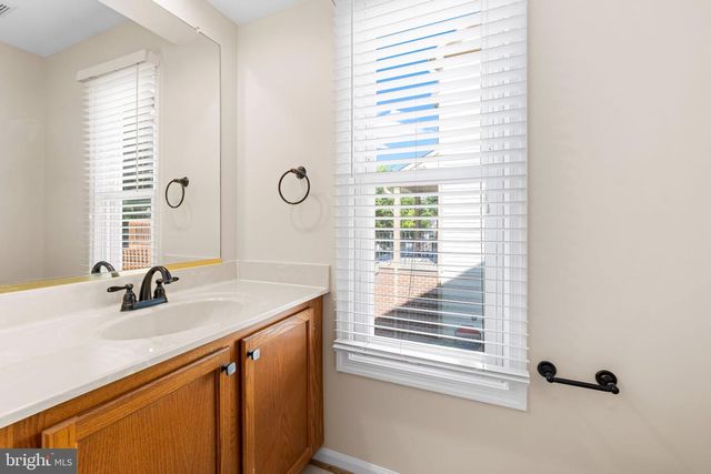 8747 BIRKENHEAD CT NE, Laurel, MD 20723