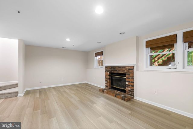 8747 BIRKENHEAD CT NE, Laurel, MD 20723