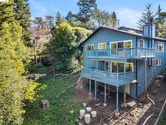 22 22 Rydal Ct, Oakland, CA 94611