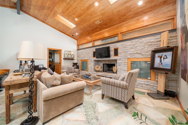 300 Pinehill, Hot Springs, AR 71913