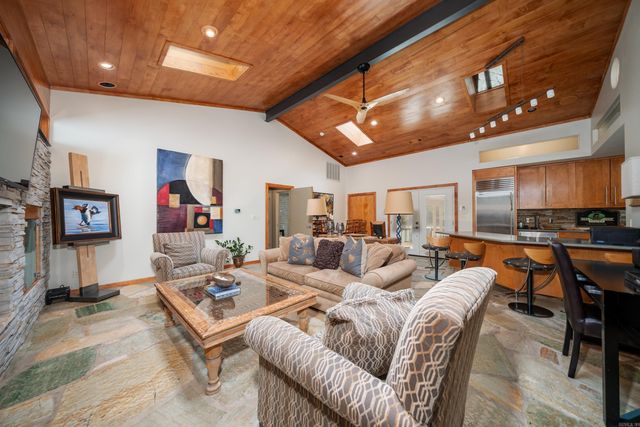 300 Pinehill, Hot Springs, AR 71913