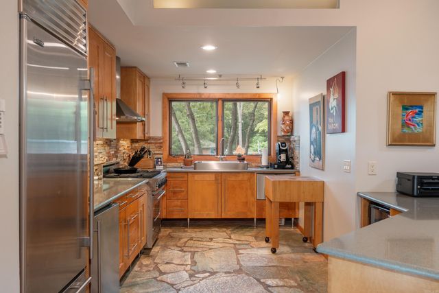 300 Pinehill, Hot Springs, AR 71913