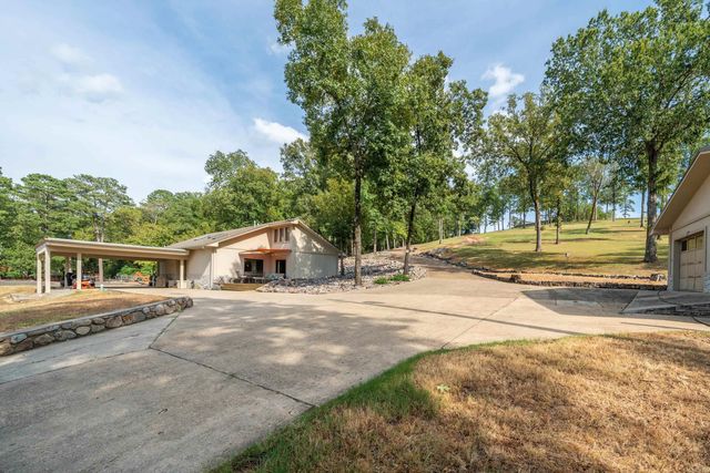 300 Pinehill, Hot Springs, AR 71913