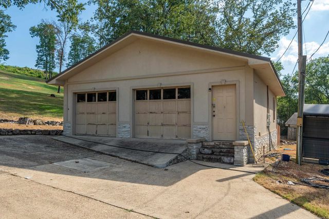 300 Pinehill, Hot Springs, AR 71913