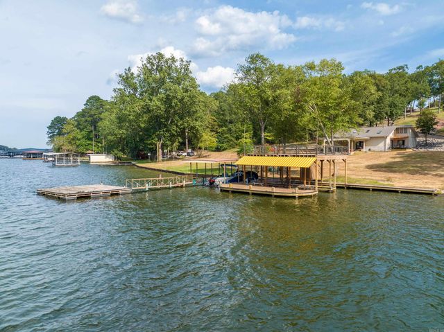 300 Pinehill, Hot Springs, AR 71913