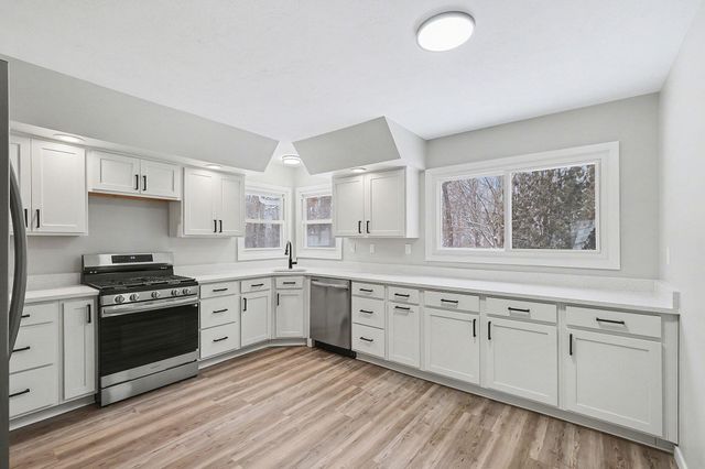 1160 Farnsworth Avenue Se, Grand Rapids Twp, MI 49546