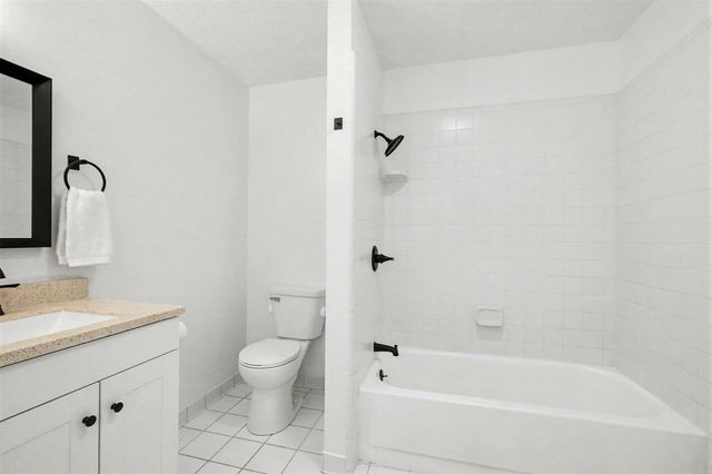 1160 Farnsworth Avenue Se, Grand Rapids Twp, MI 49546